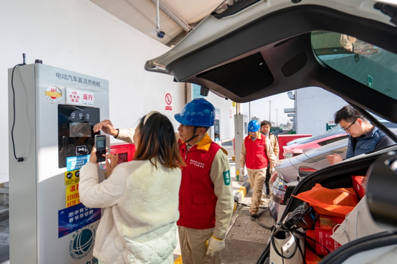 春節(jié)假期國(guó)家電網(wǎng)智慧車聯(lián)網(wǎng)平臺(tái)充電量超1.8億千瓦時(shí)